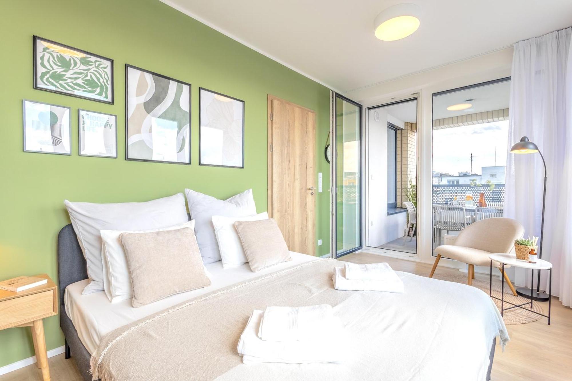 Ferienwohnung Bright 2Br - 8Th Floor, Balcony, Free Parking - By Gravity Prag Exterior foto